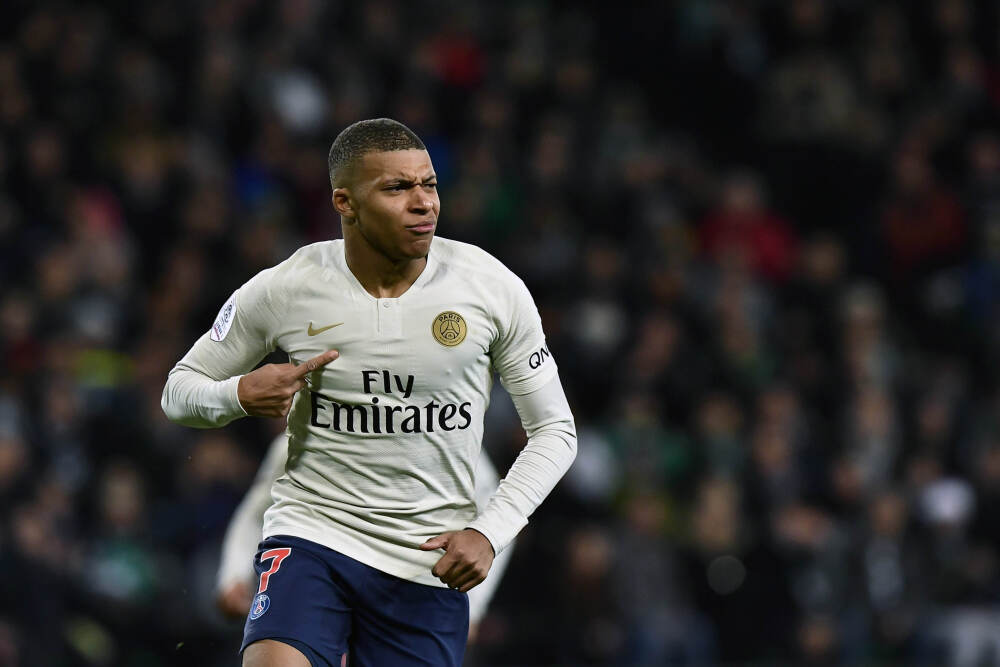 看懂罗博和刘天也的善恶博弈, 才算摸清《罚罪2》最敢拍黑暗真相